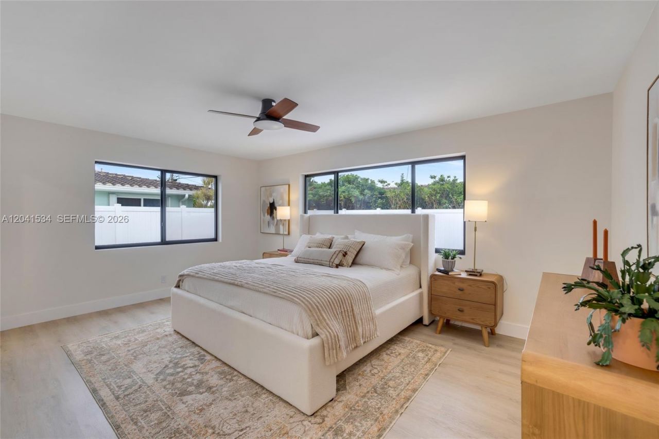 5718 NE 15th Ave , Fort Lauderdale, FL 33334 Photo