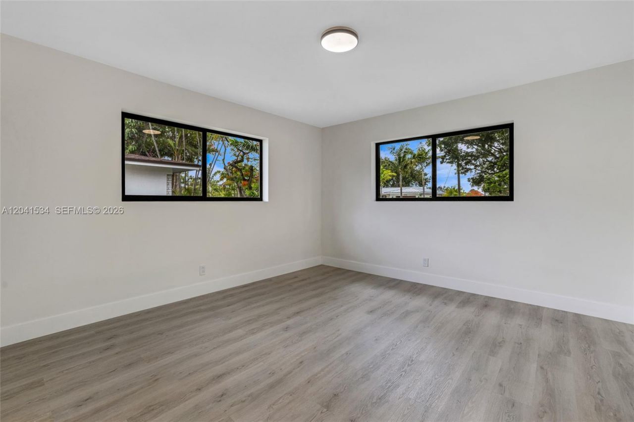 5718 NE 15th Ave , Fort Lauderdale, FL 33334 Photo