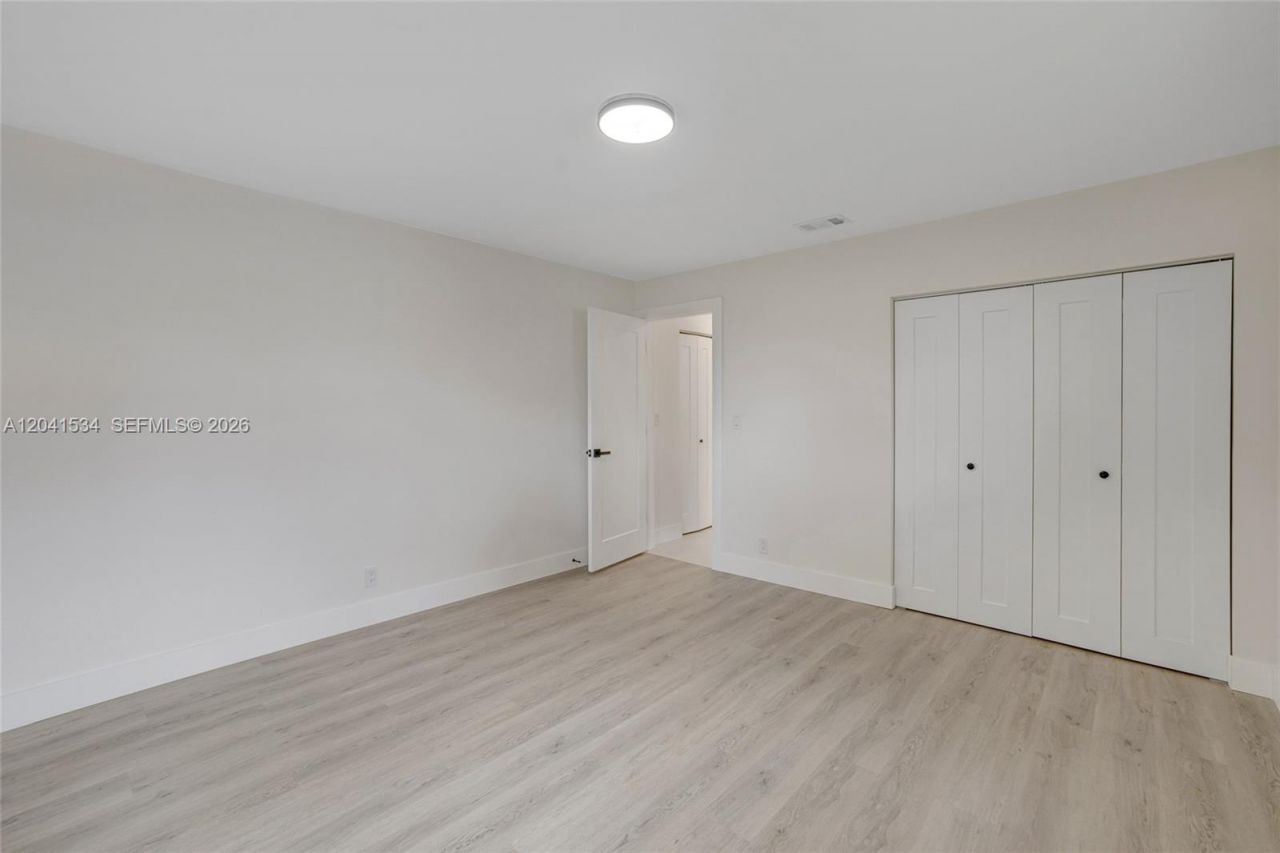 5718 NE 15th Ave , Fort Lauderdale, FL 33334 Photo