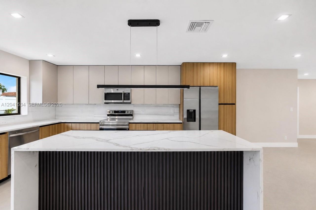 5718 NE 15th Ave , Fort Lauderdale, FL 33334 Photo