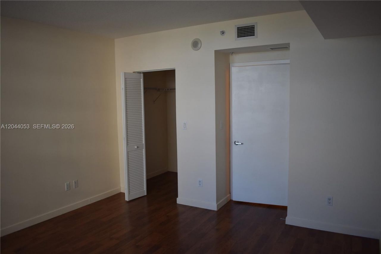325 S Biscayne Blvd , Unit 3616, Miami, FL 33131 Photo