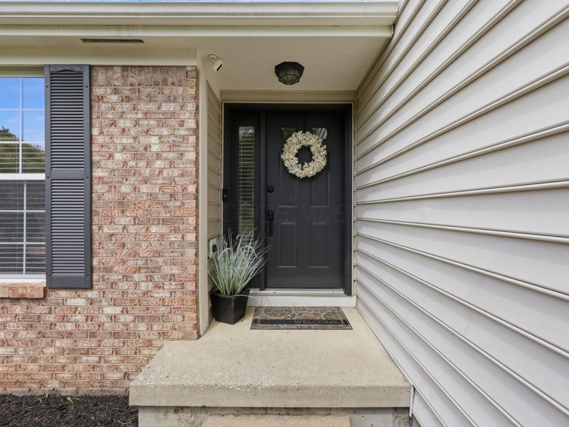 8164 Glenmore Drive, Powell, OH 43065 Photo 6