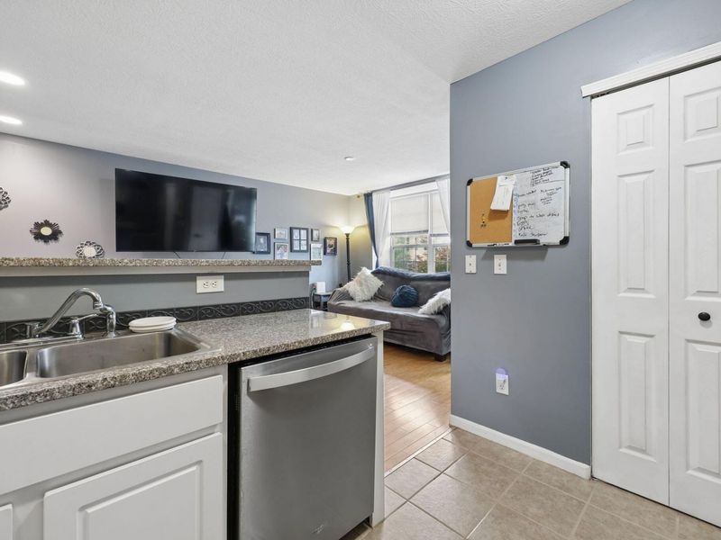 256 Oxford Oak Drive , Blacklick, OH 43004 Photo 16