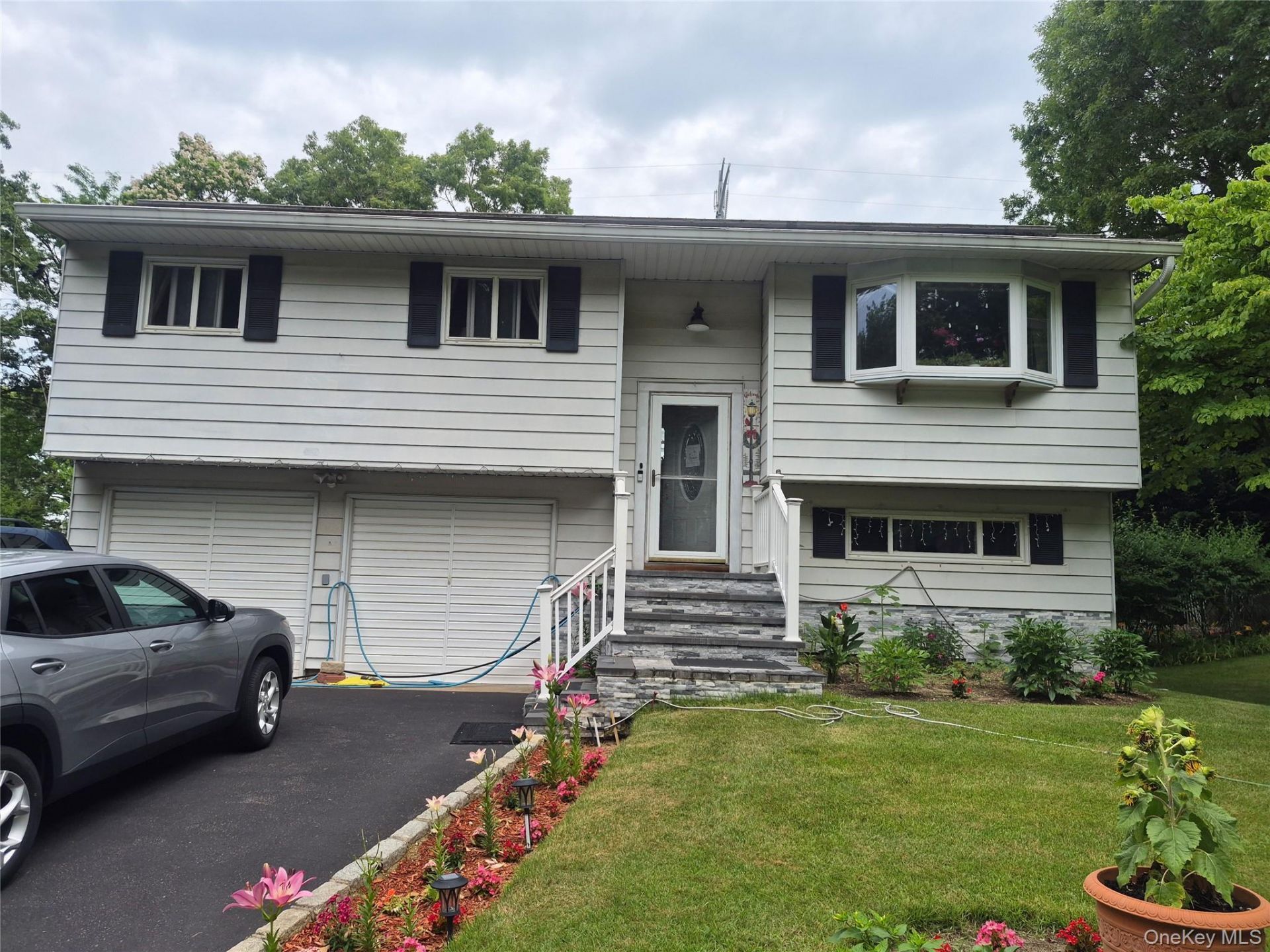 4401 Express Drive N, Ronkonkoma, NY 11779 Main Photo