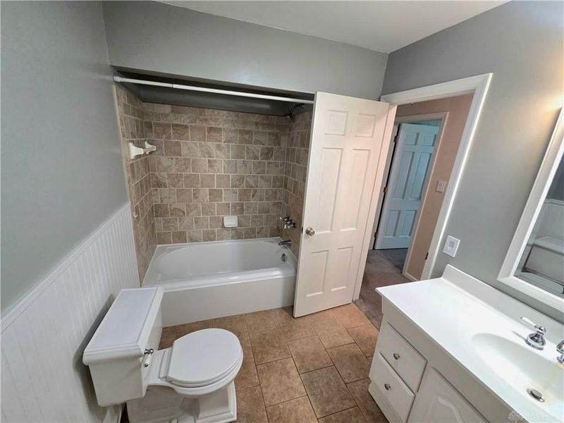 843 Maxwelton Lane, Centerville, OH 45459 Photo 9
