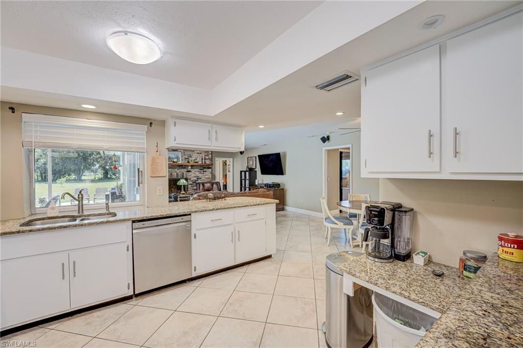 19250 Tammy Ln , North Fort Myers, FL 33917 Photo