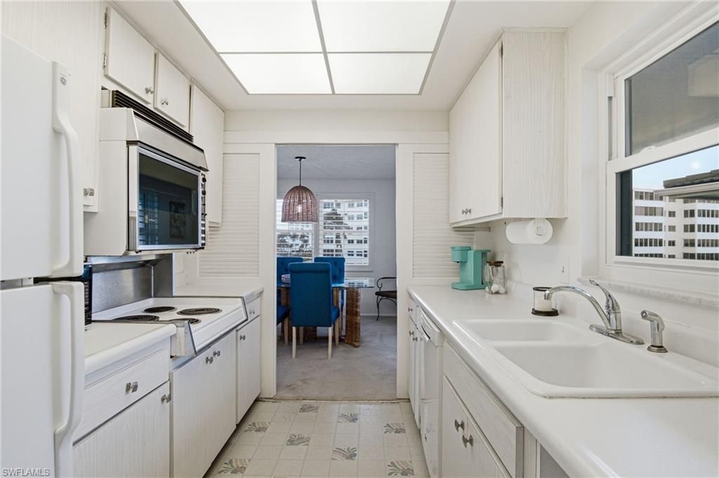3400 Gulf Shore Blvd N, Unit L8, Naples, FL 34103 Photo