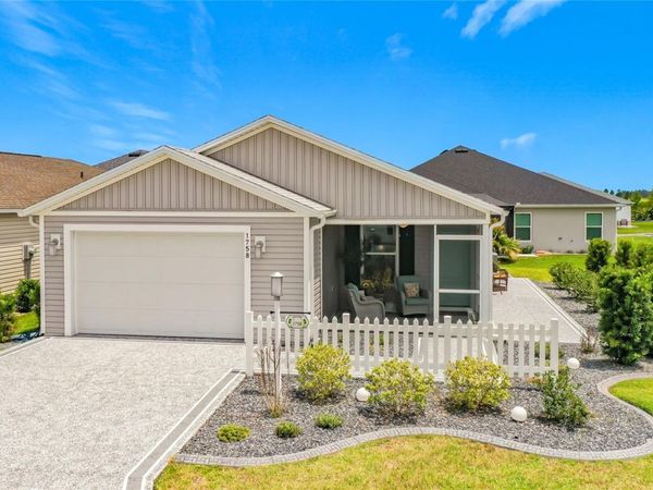 1758 YVONIA COURT , THE VILLAGES, FL 34762