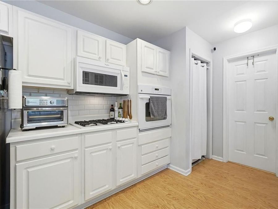 Property Image 100