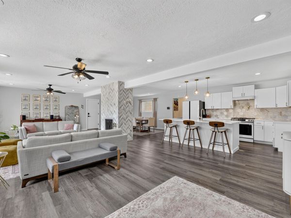 5817 Western Trail NW, Albuquerque, NM 87120