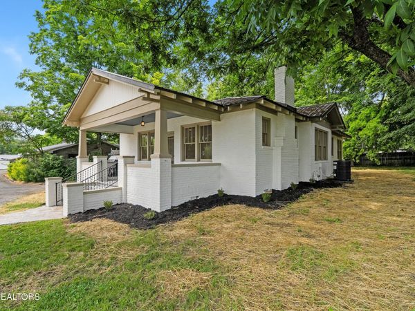 150 College St, Madisonville, TN 37354