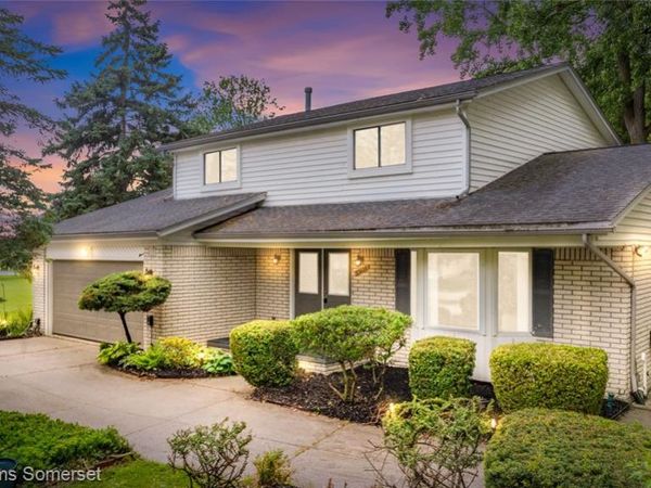 33614 Lakeview Street, Chesterfield Twp, MI 48047