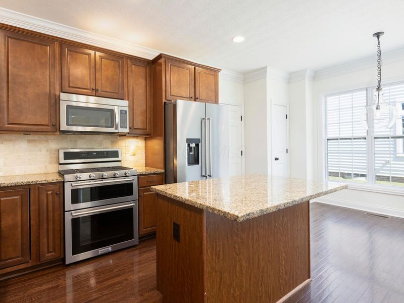 7971 Scarborough Hall Drive, New Albany, OH 43054 Photo 13
