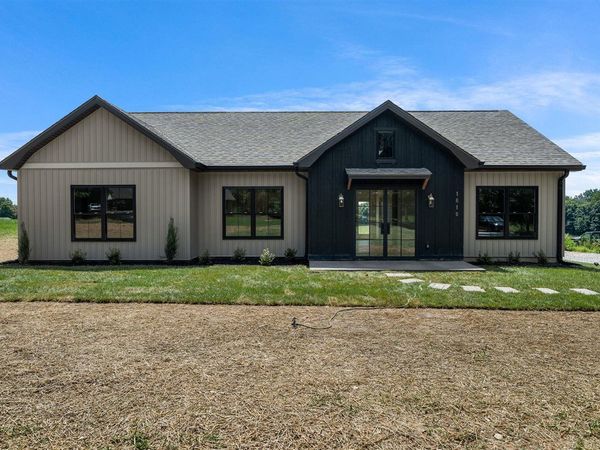 1610 J W York Road , Scottsville, KY 42134