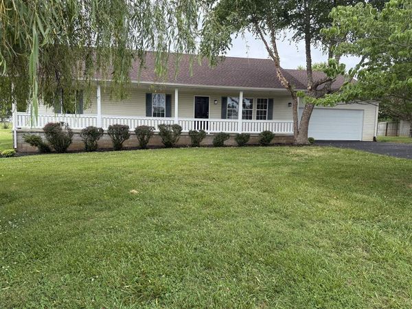 158 Pembroke Court , Bowling Green, KY 42101