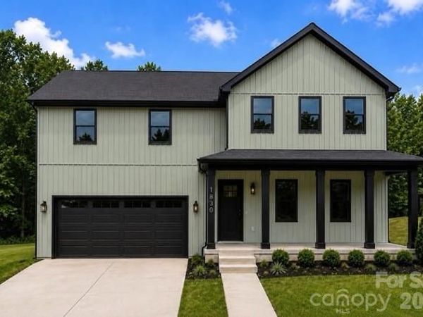 1830 31st Street NE, Hickory, NC 28601