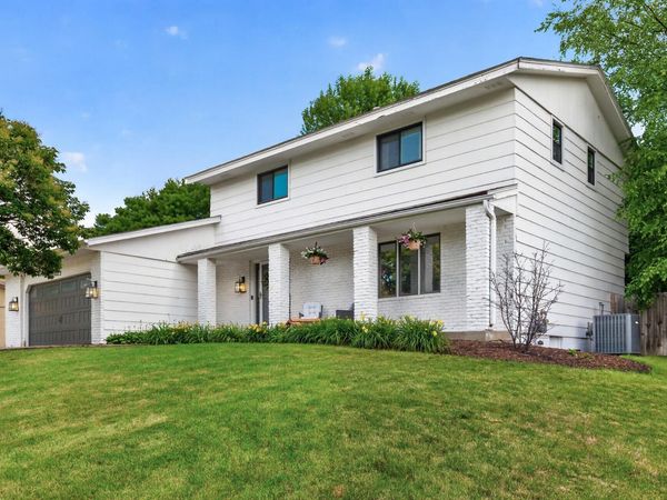 12825 Apple View Lane, Burnsville, MN 55337