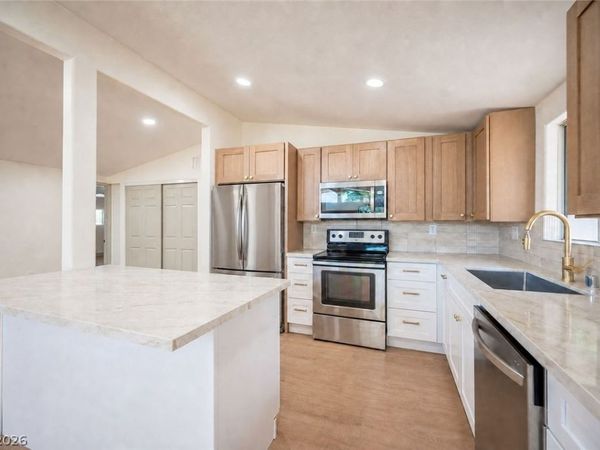 5317 Evergreen Avenue , Las Vegas, NV 89107