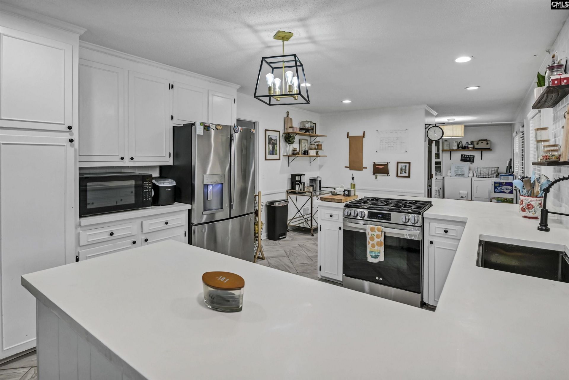 818 Kingsbridge Road Photo 14