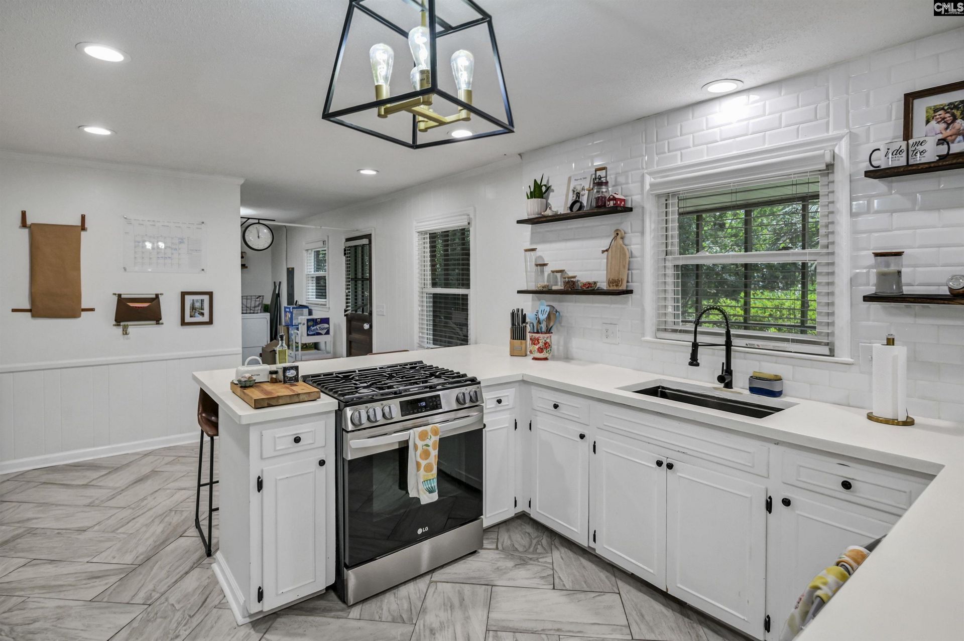 818 Kingsbridge Road Photo 15