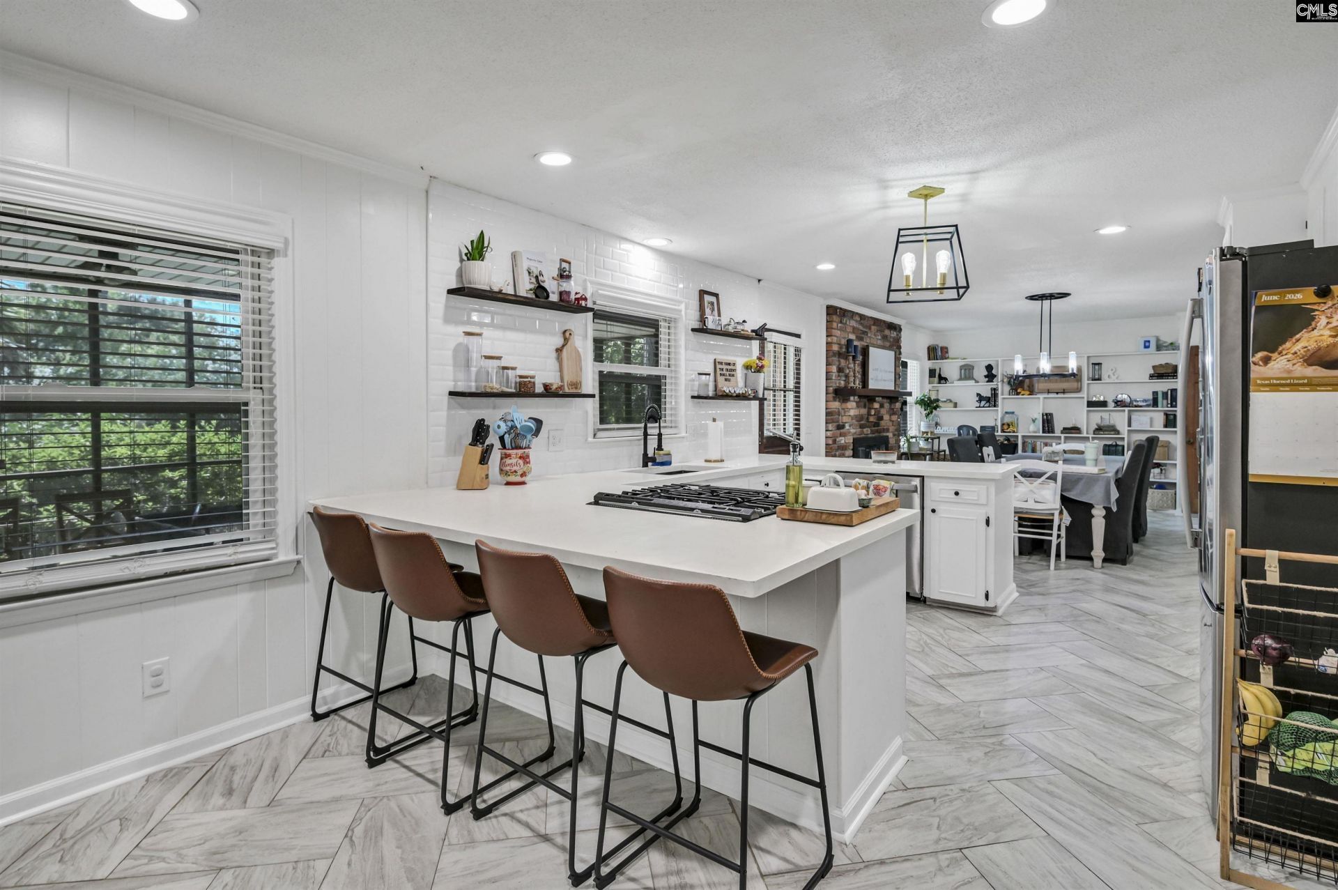 818 Kingsbridge Road Photo 8