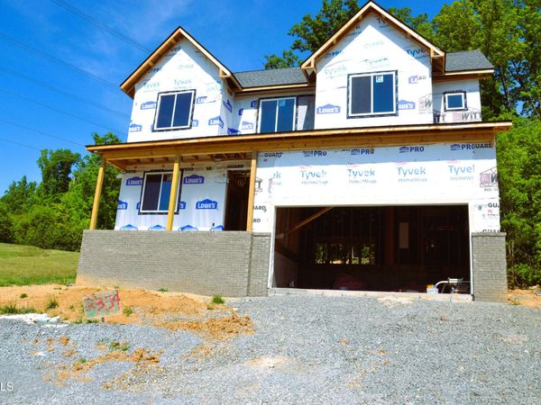 2354 Edinburgh Channel Road, Kingsport, TN 37664
