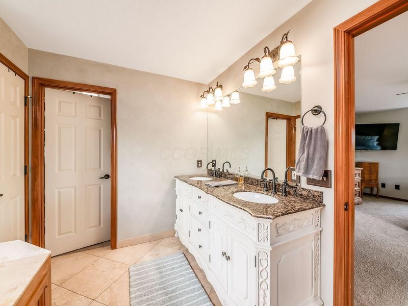 6892 Whitetail Lane, Westerville, OH 43082 Photo 19