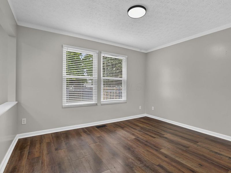 2425 Dunsworth Drive , Columbus, OH 43235 Photo 13