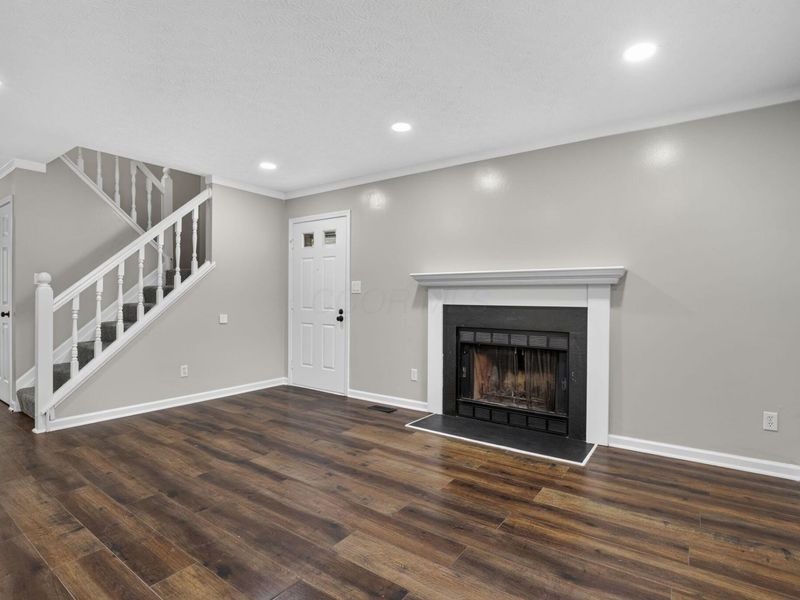 2425 Dunsworth Drive , Columbus, OH 43235 Photo 16