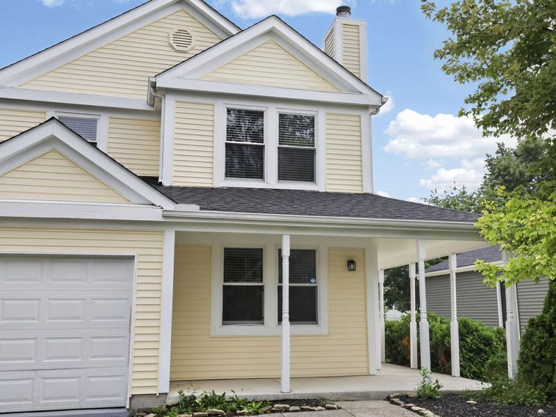 2425 Dunsworth Drive , Columbus, OH 43235 Photo 2