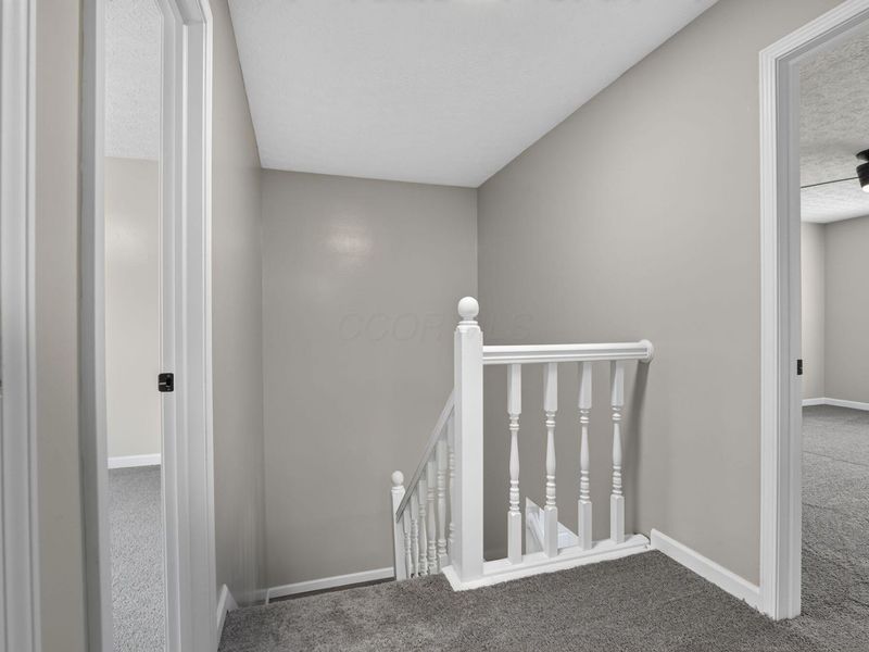 2425 Dunsworth Drive , Columbus, OH 43235 Photo 22