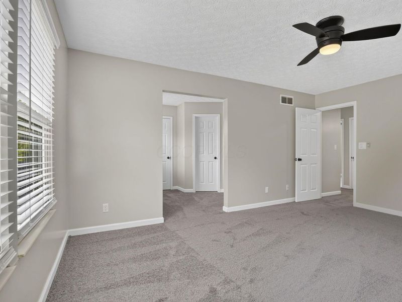 2425 Dunsworth Drive , Columbus, OH 43235 Photo 25