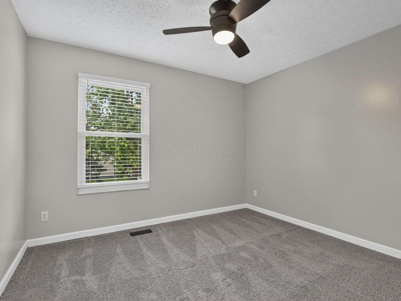 2425 Dunsworth Drive , Columbus, OH 43235 Photo 31