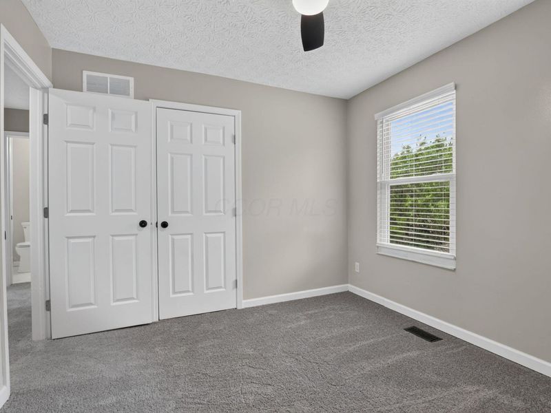 2425 Dunsworth Drive , Columbus, OH 43235 Photo 33