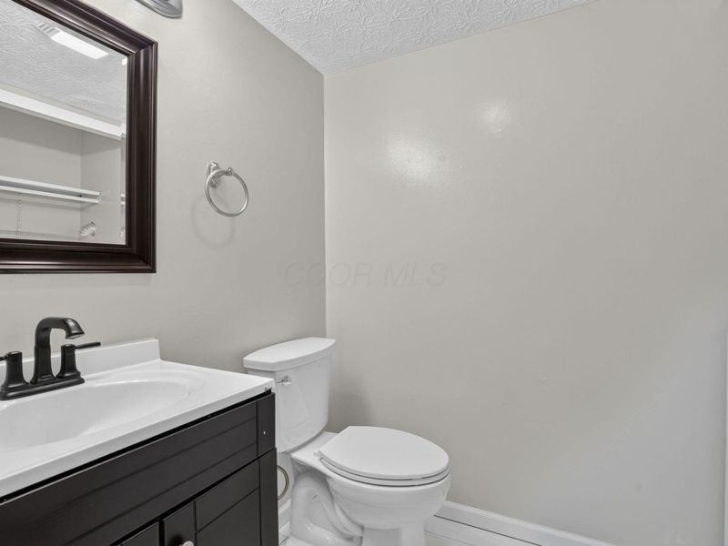 2425 Dunsworth Drive , Columbus, OH 43235 Photo 38