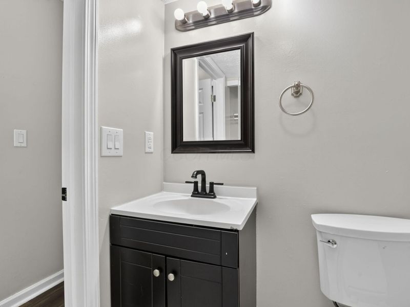 2425 Dunsworth Drive , Columbus, OH 43235 Photo 39