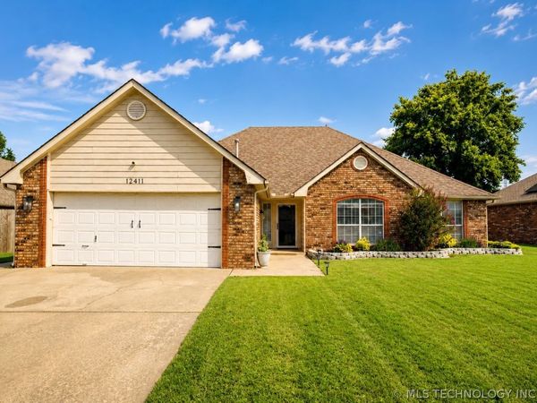 12411 E 80th Court North , Owasso, OK 74055