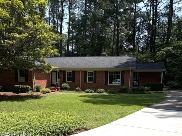 1106 Peachtree Place NW, Wilson, NC 27896