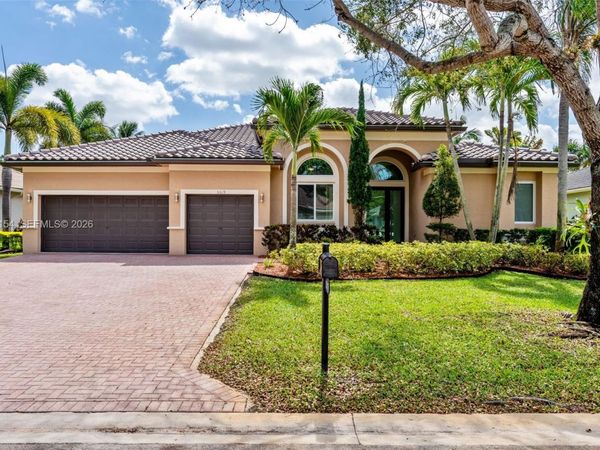 5019 NW 113 Avenue , Coral Springs, FL 33076