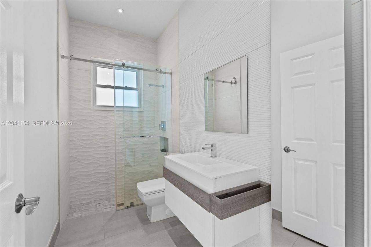 5019 NW 113 Avenue , Coral Springs, FL 33076 Photo