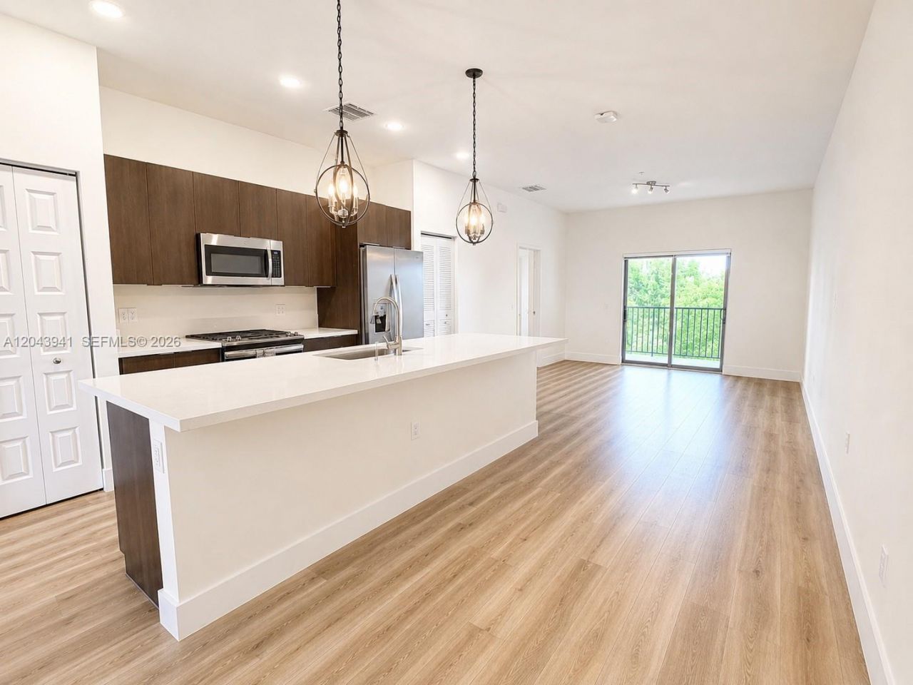 8015 NW 104th Ave , Unit 21, Doral, FL 33178 Photo