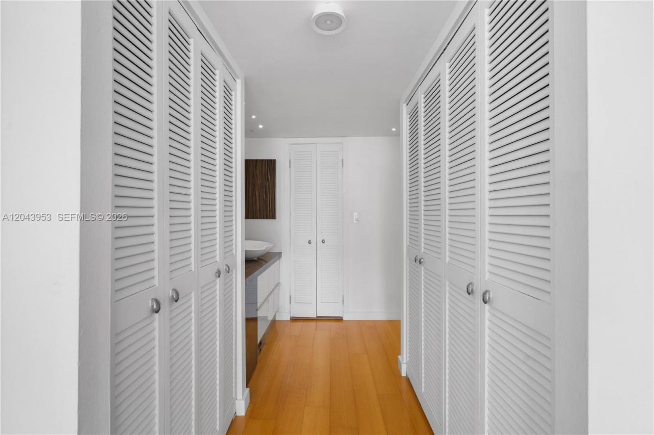 11 Island Ave , Unit 610, Miami Beach, FL 33139 Photo