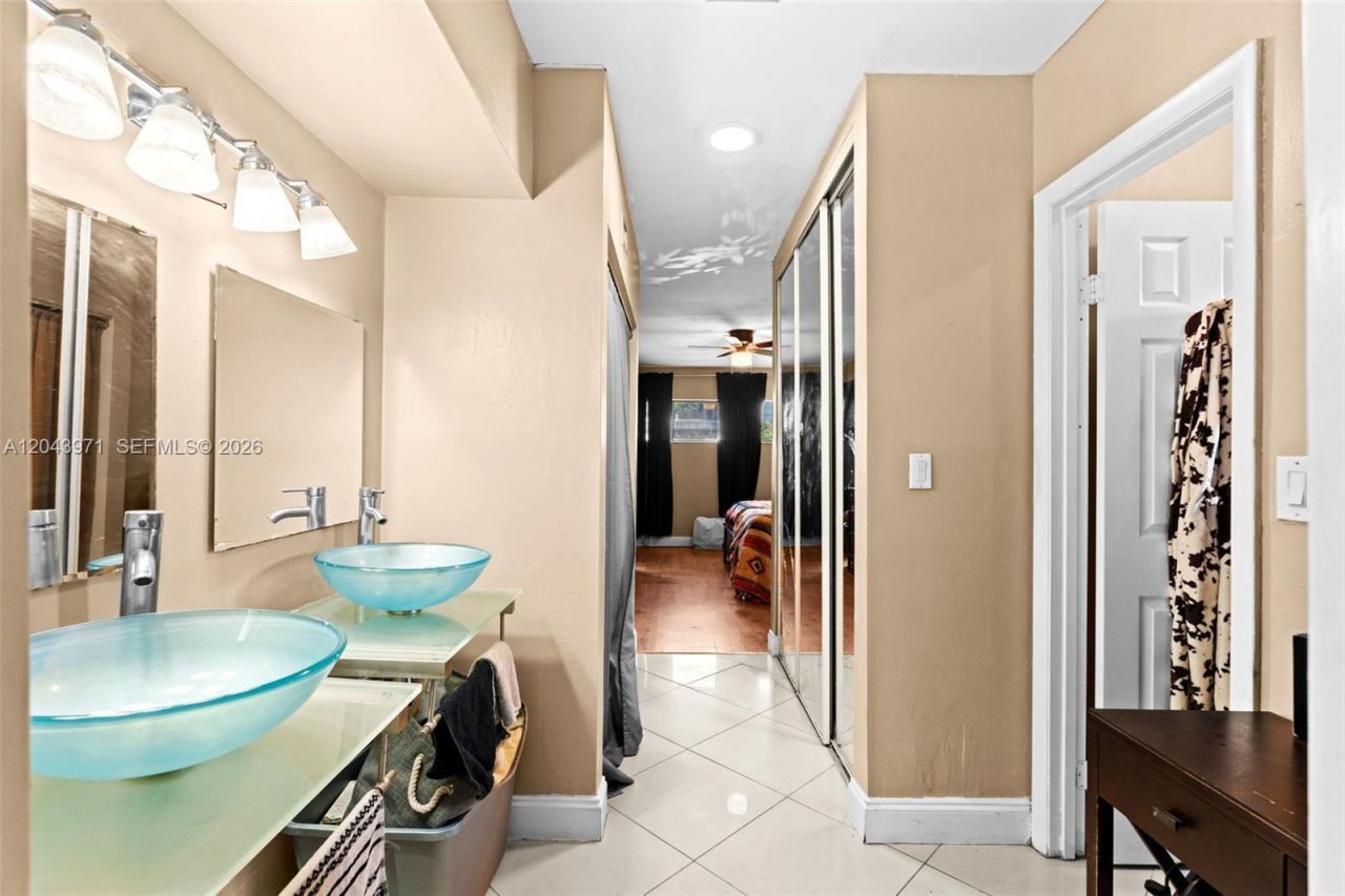 1709 NW 72nd Ave , Unit 66, Plantation, FL 33313 Photo