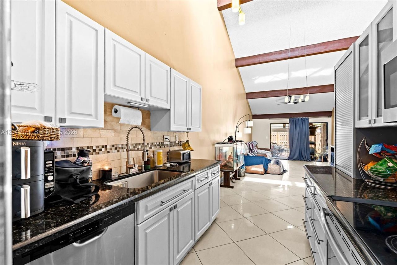 1709 NW 72nd Ave , Unit 66, Plantation, FL 33313 Photo