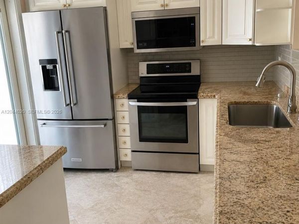 219 NE 14th Ave , Unit 306, Hallandale Beach, FL 33009