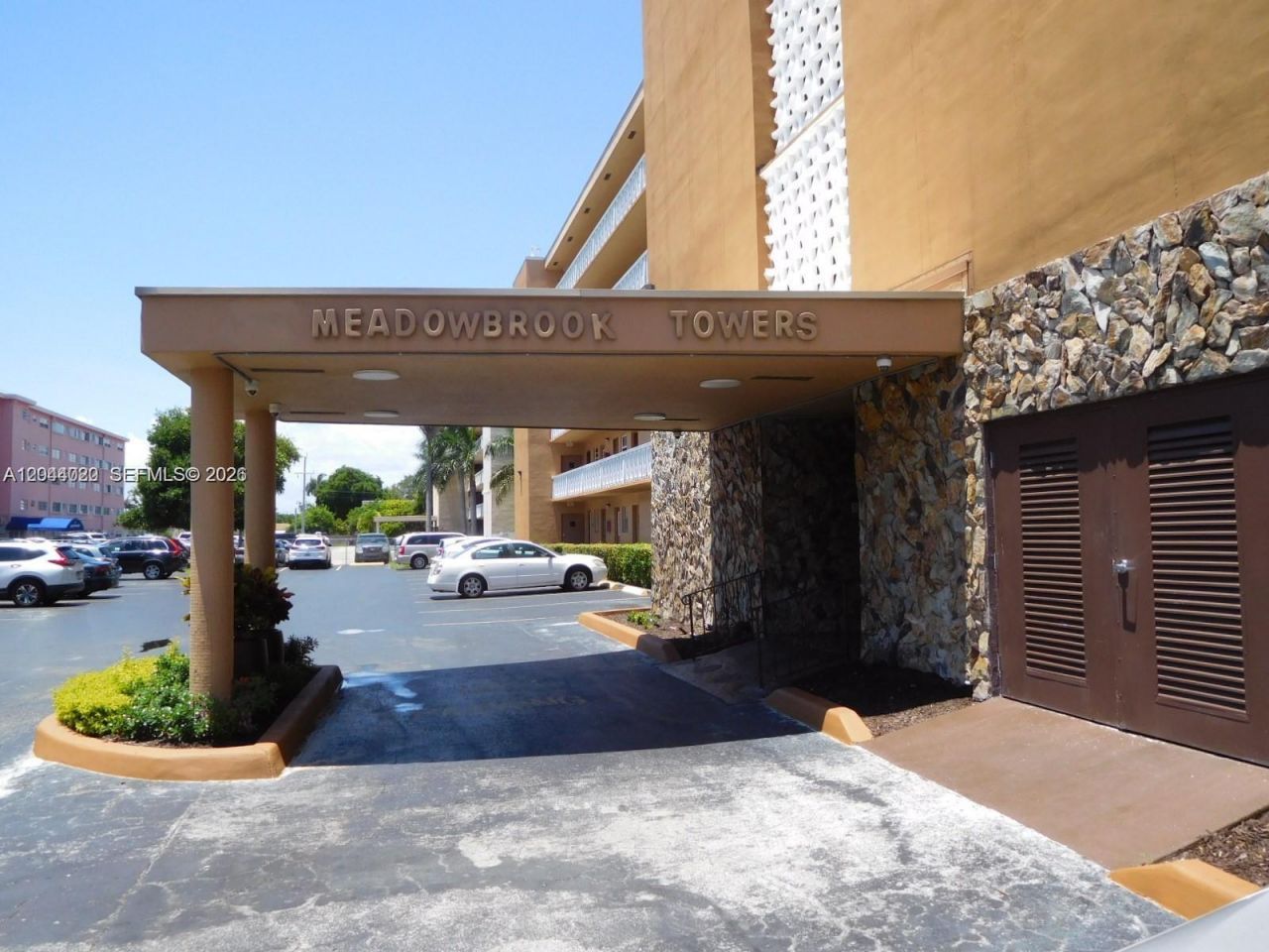 219 NE 14th Ave , Unit 306, Hallandale Beach, FL 33009 Photo