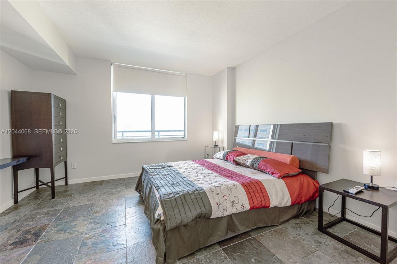 325 S Biscayne Blvd , Unit 3624, Miami, FL 33131 Photo