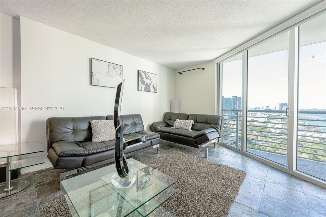325 S Biscayne Blvd , Unit 3624, Miami, FL 33131 Photo