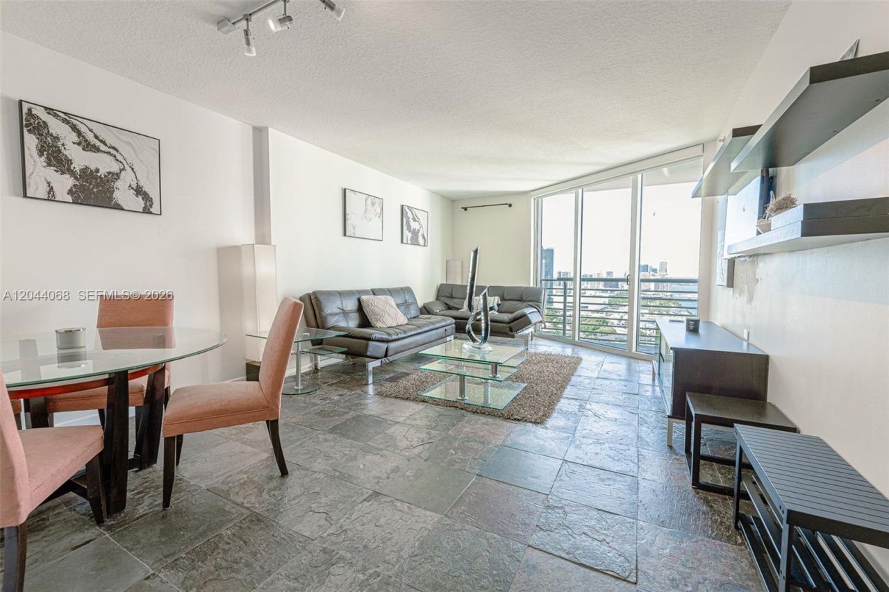 325 S Biscayne Blvd , Unit 3624, Miami, FL 33131 Photo