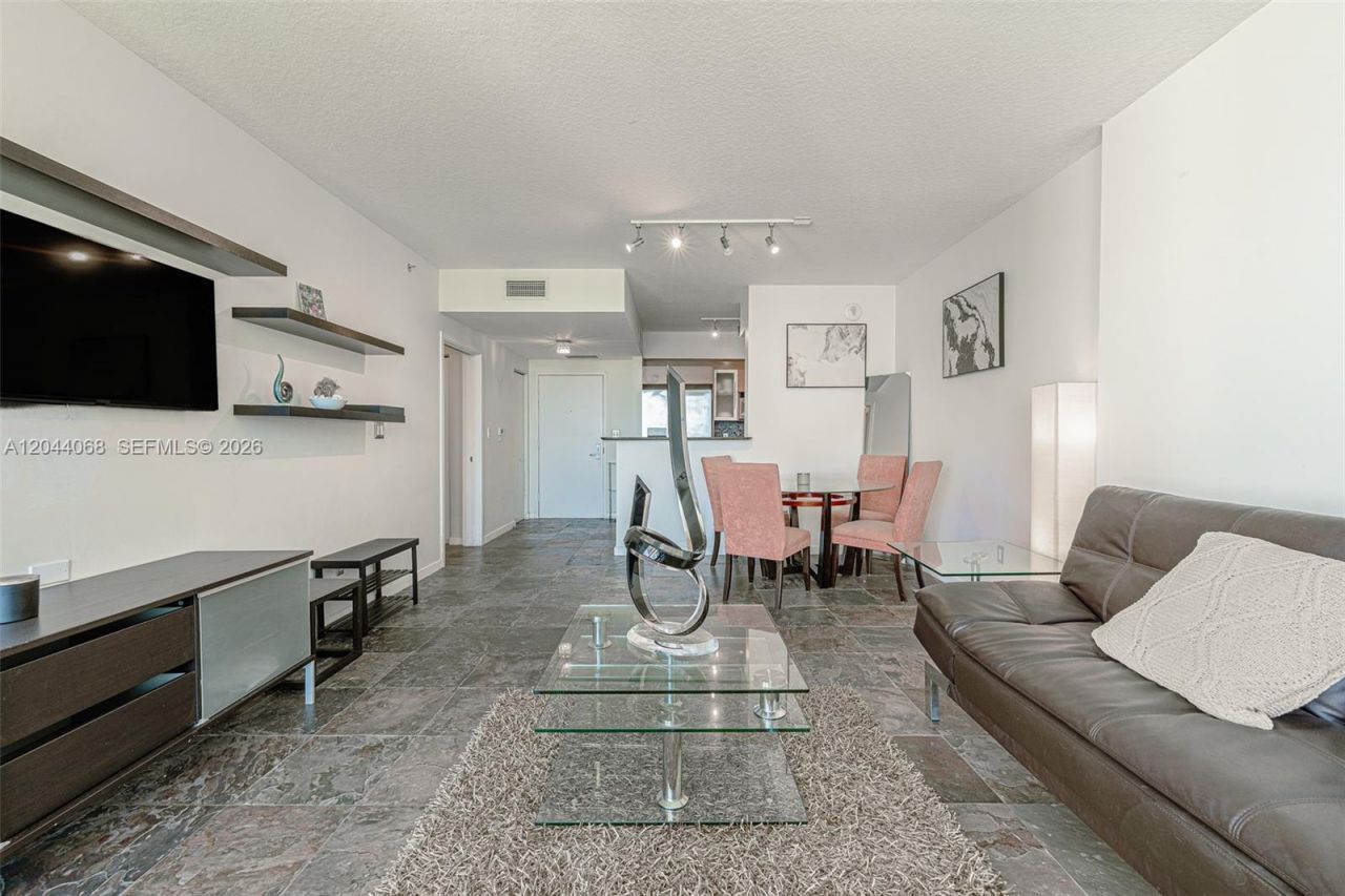 325 S Biscayne Blvd , Unit 3624, Miami, FL 33131 Photo